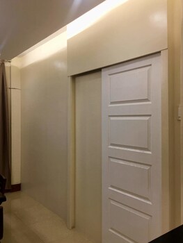 transient house and van for rent