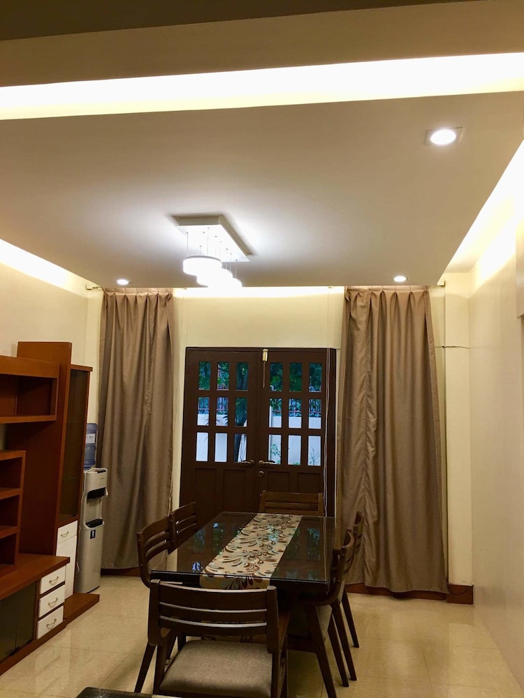 transient house and van for rent