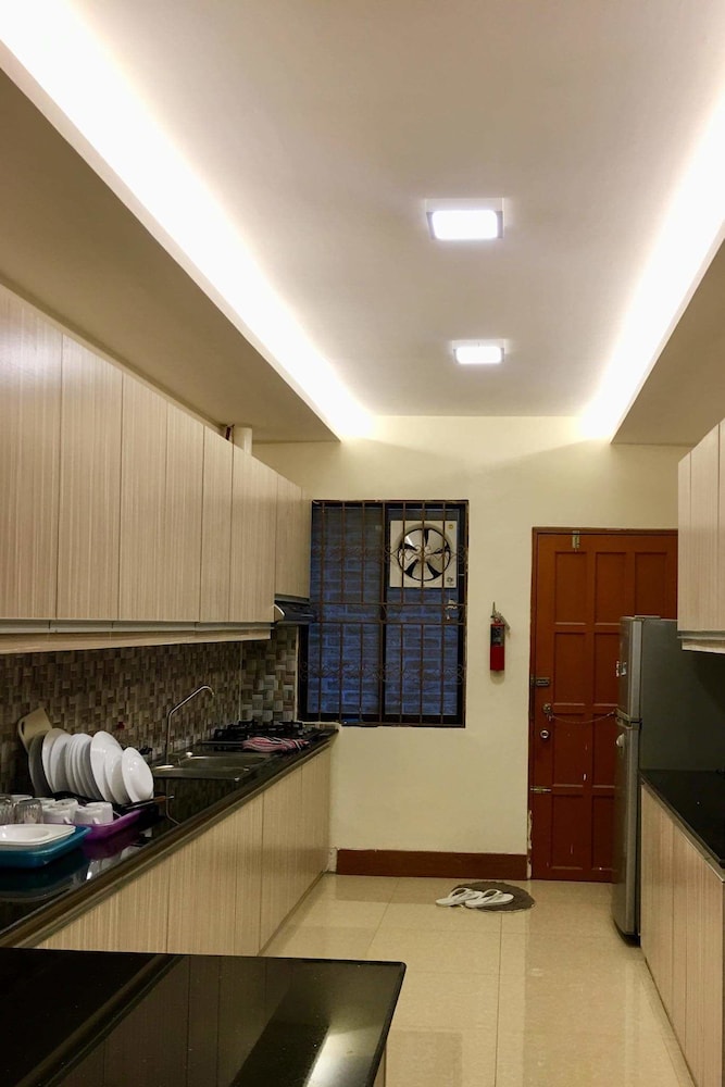 transient house and van for rent