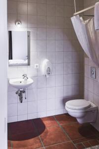 Alfheimar Hotel,Near Lindarbakki House,3 star