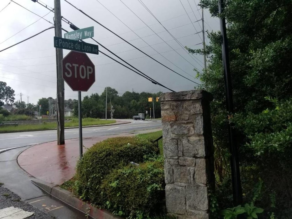 cozy stone mountain villa
