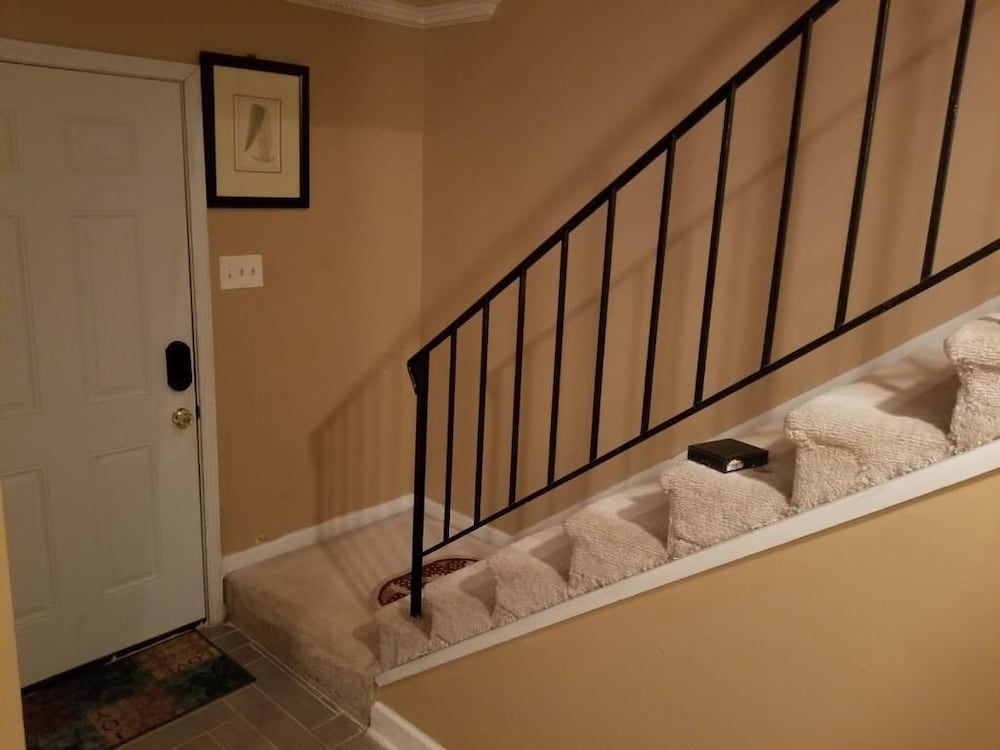 cozy stone mountain villa