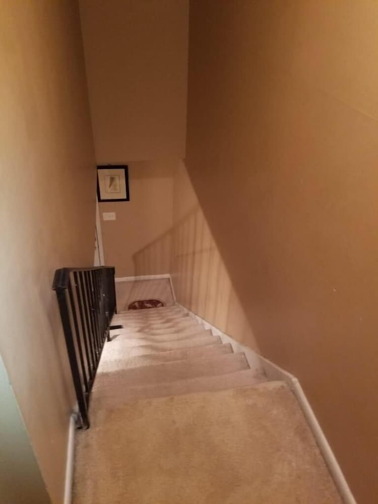 cozy stone mountain villa