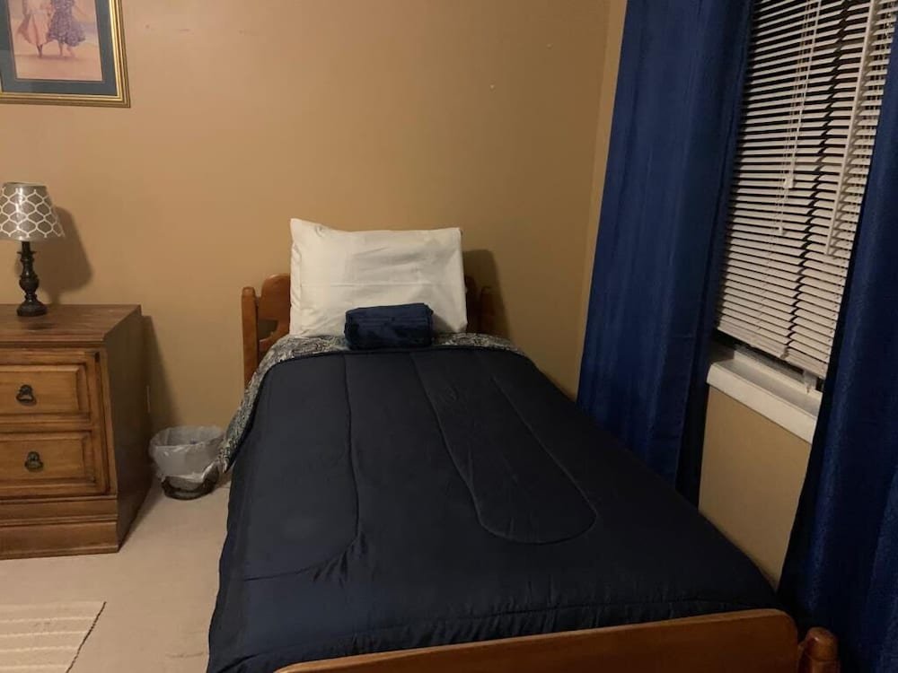 cozy stone mountain villa