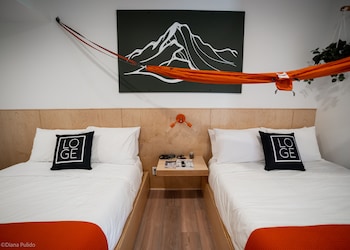 loge leavenworth downtown