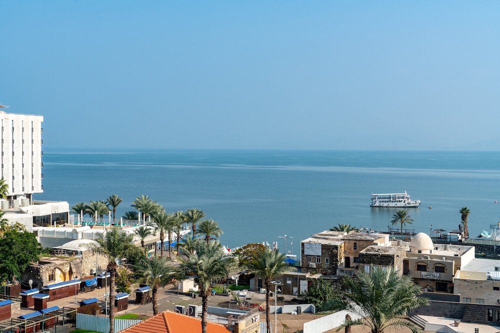 leonardo club hotel tiberias