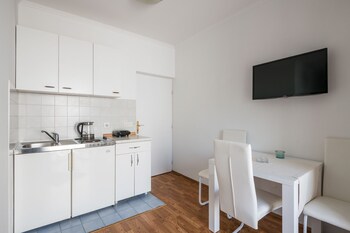 villa voinic 3