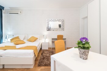 villa voinic 3