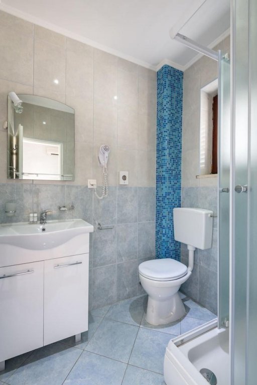 villa voinic 3