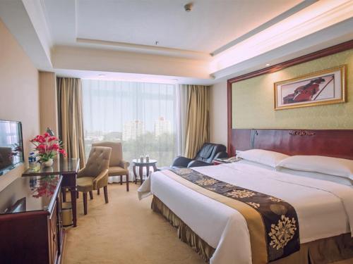 vienna international hotel huizhou south railway station