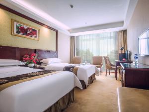 vienna international hotel huizhou south railway station