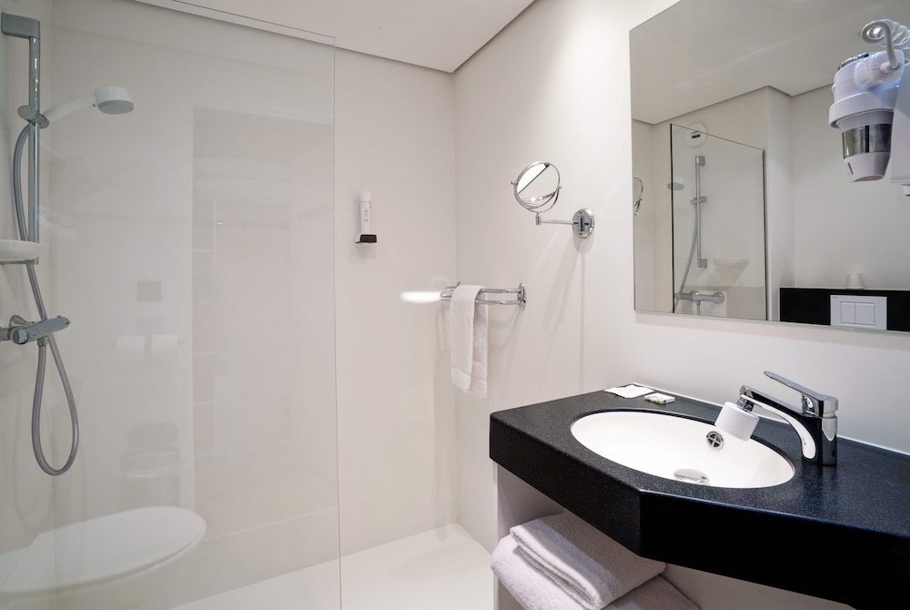 best western domaine de charmeil