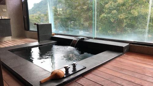 taian tangyue hot sprigs resort