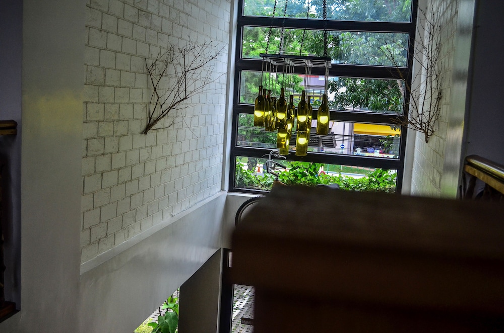 cabins by eco hotel tagaytay