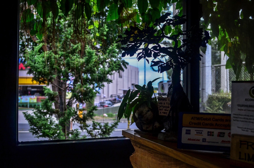 cabins by eco hotel tagaytay