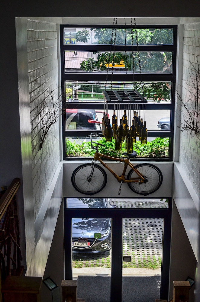 cabins by eco hotel tagaytay