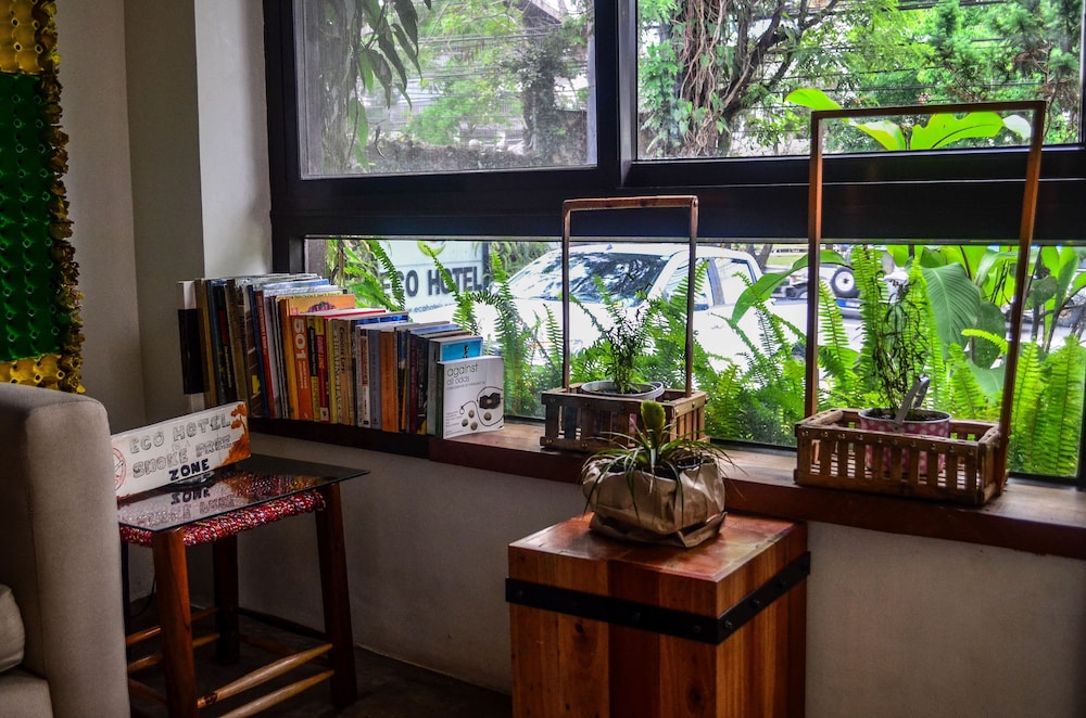 cabins by eco hotel tagaytay