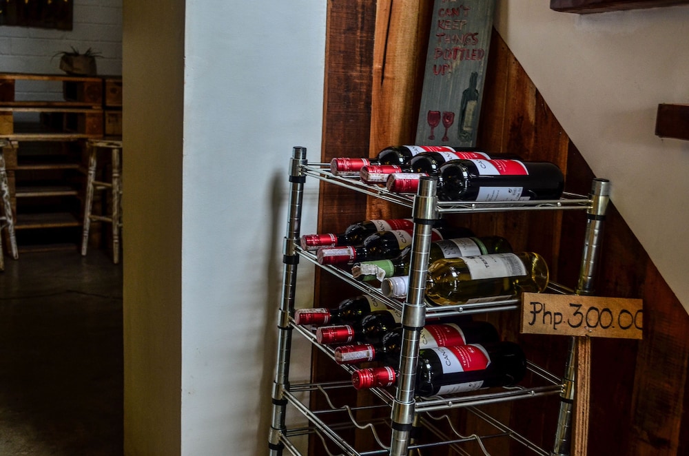 cabins by eco hotel tagaytay