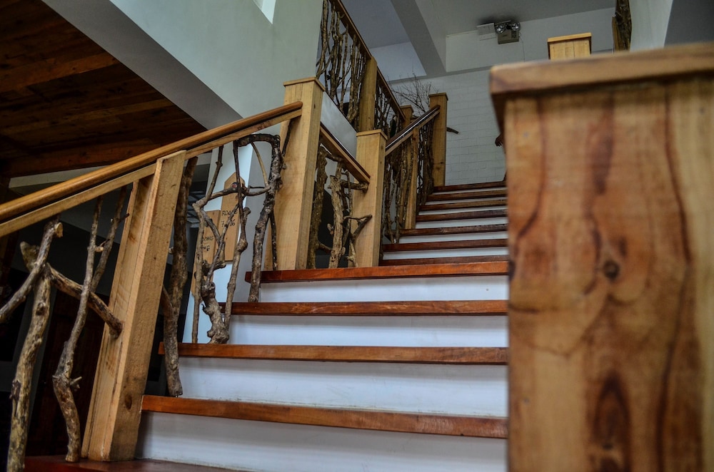 cabins by eco hotel tagaytay