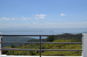 Cabins By Eco Hotel Tagaytay,Batangas City>>Batangas,2.5 star
