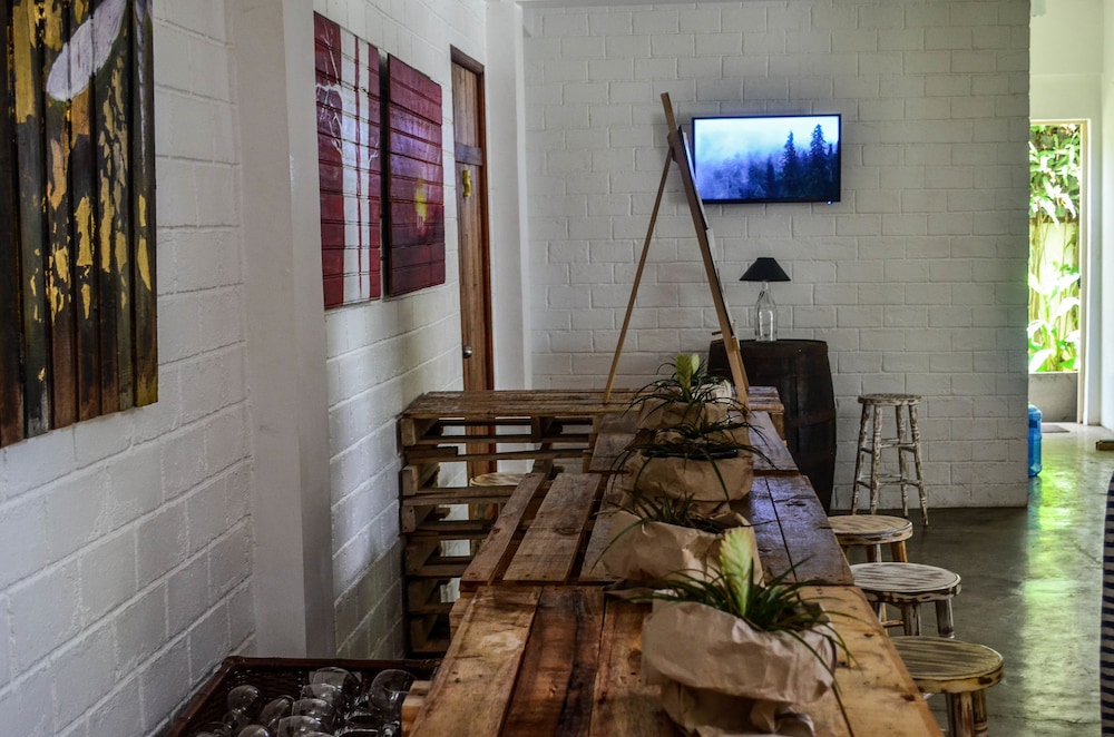 cabins by eco hotel tagaytay