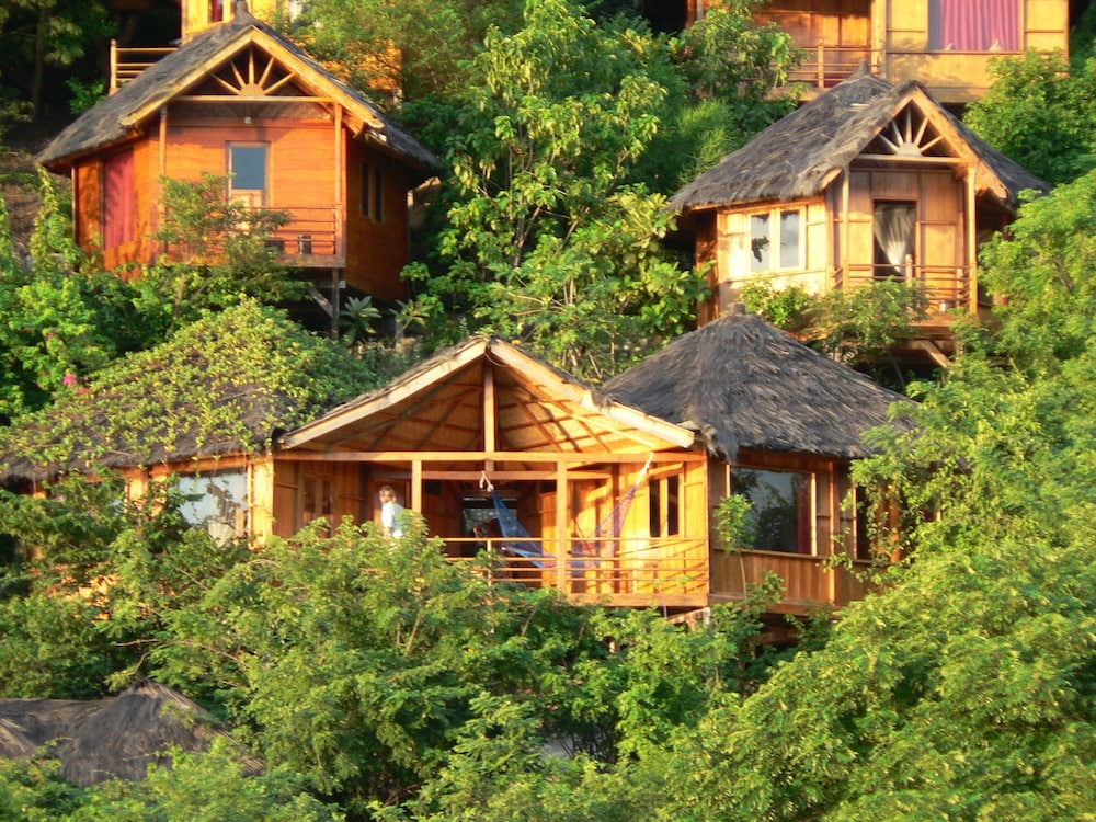 waecicu eden beach hotel