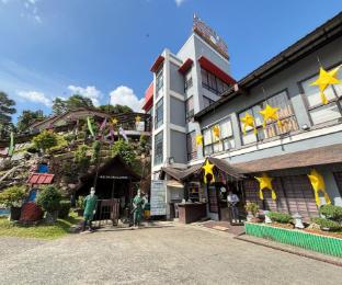 D'japanese Tunnel Family Resort,,3 star