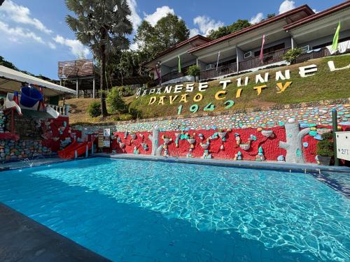 D'japanese Tunnel Family Resort,,3 star