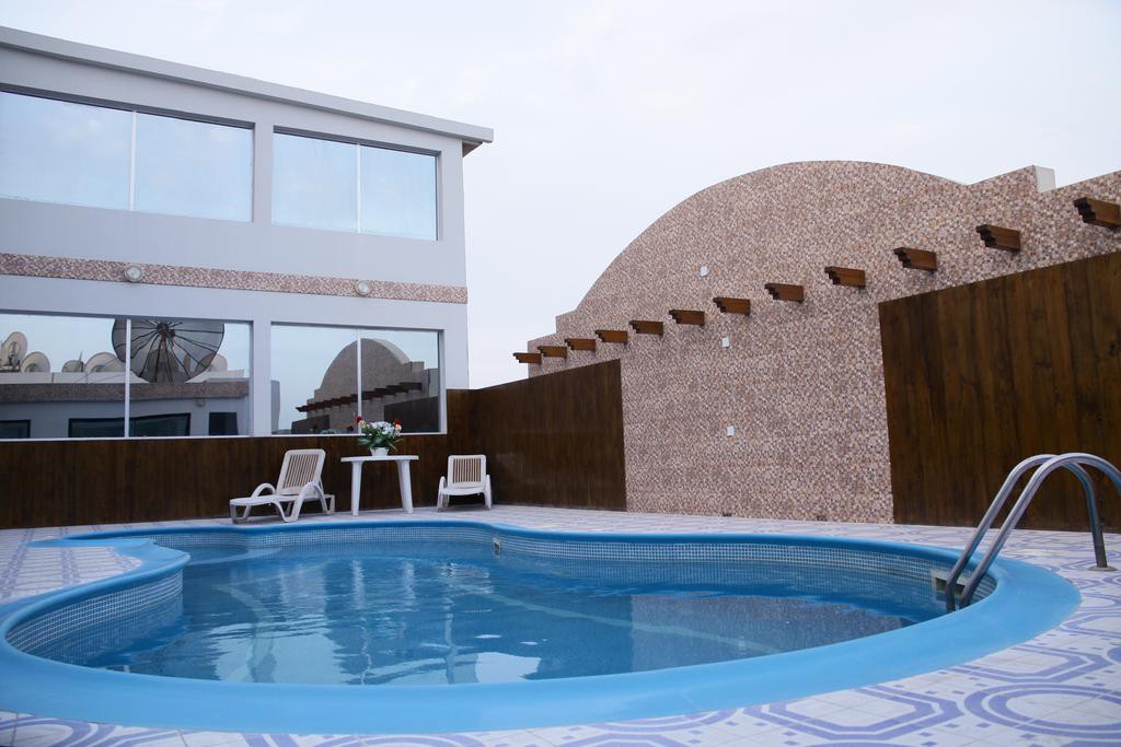 bahrain carlton hotel