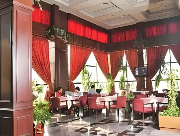 bahrain carlton hotel