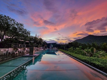 the piano resort