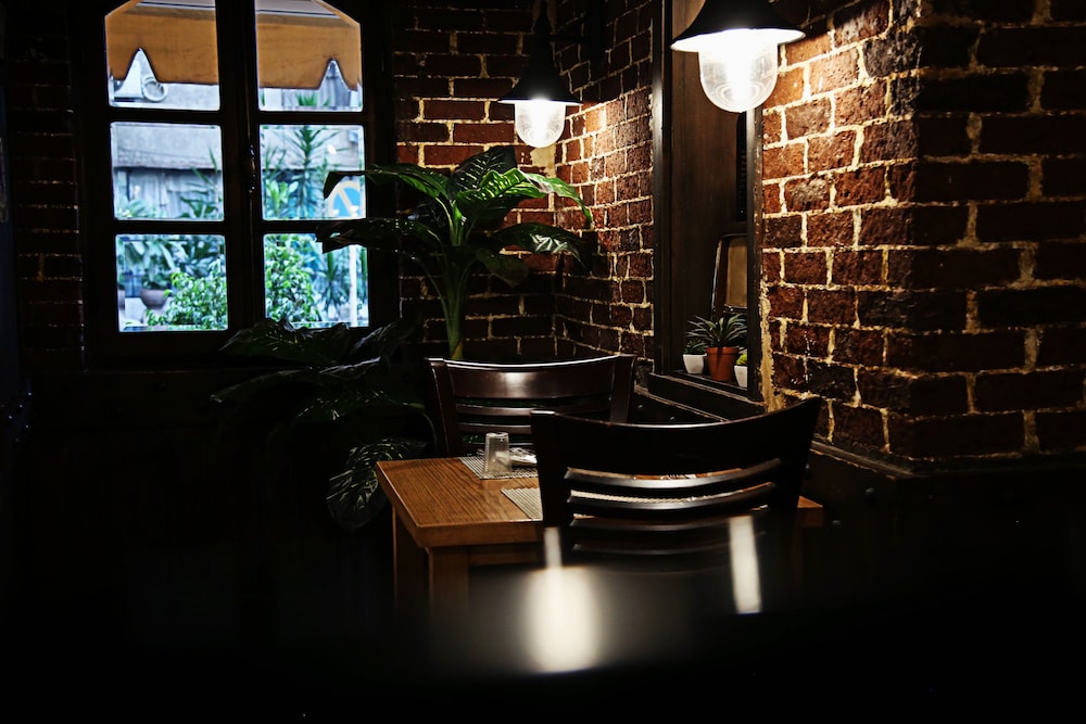 pearl hotel