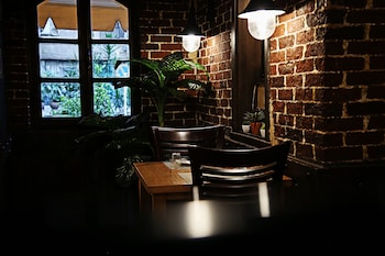 pearl hotel