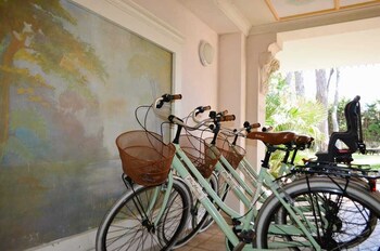 hotel and resort gallia