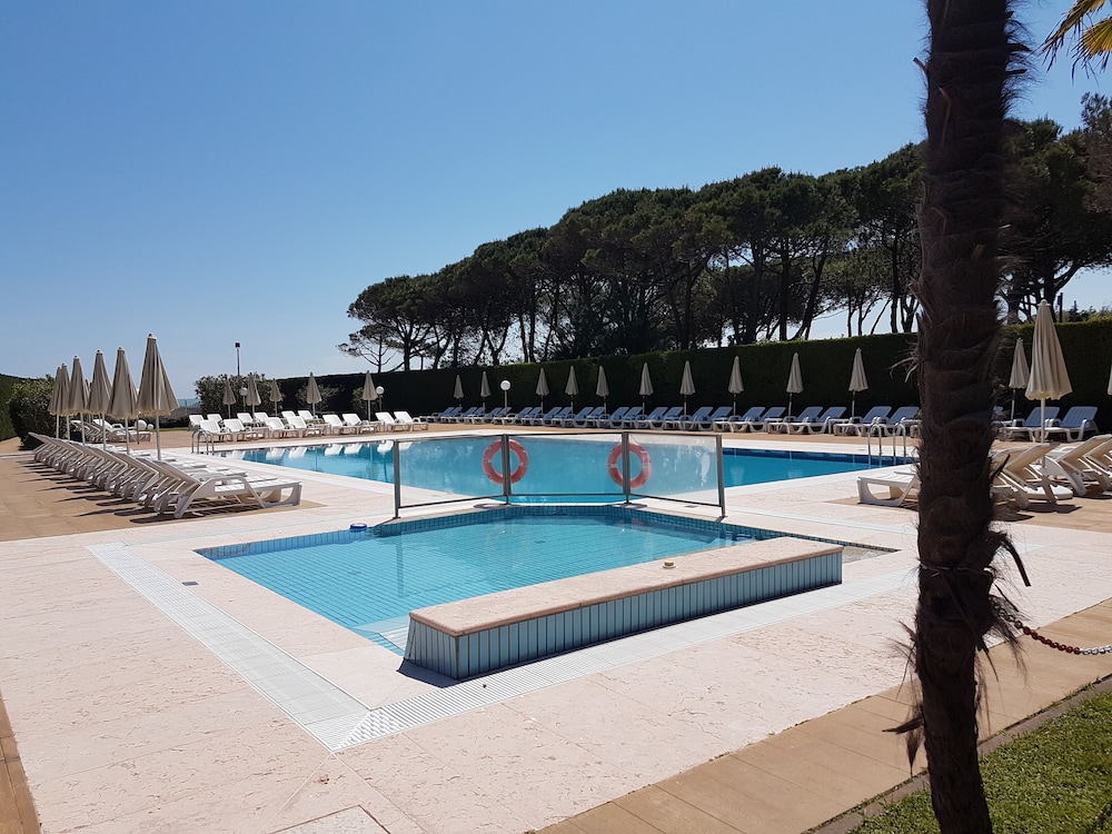 hotel and resort gallia