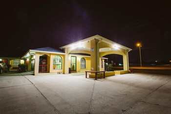 regency inn channelview