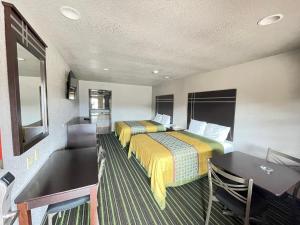 regency inn channelview