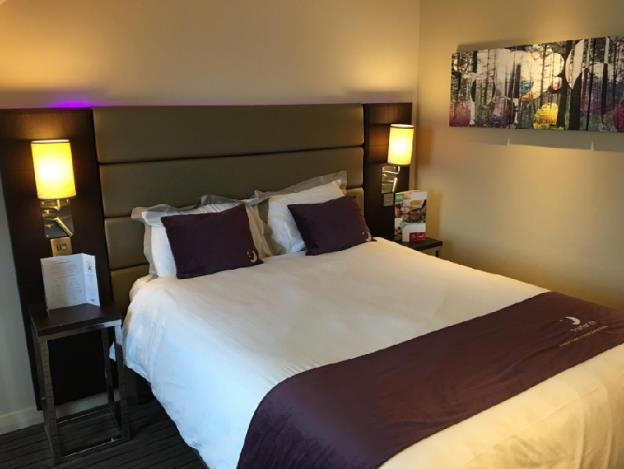 premier inn bedford south a421