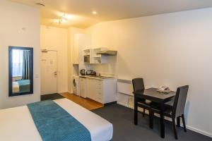 gilmer apartment hotel