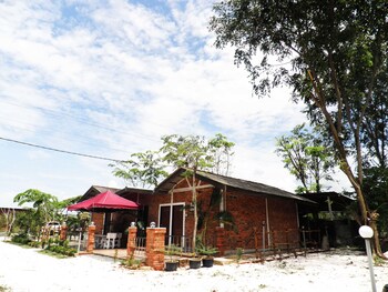 efm guest house