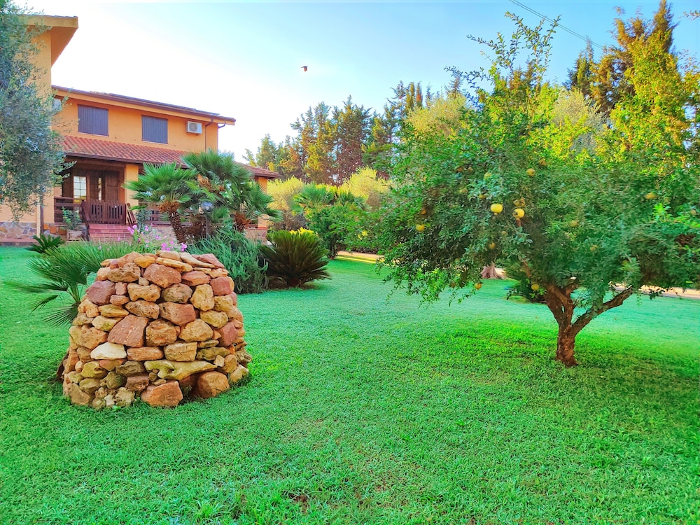 bandb nuraghe bianco
