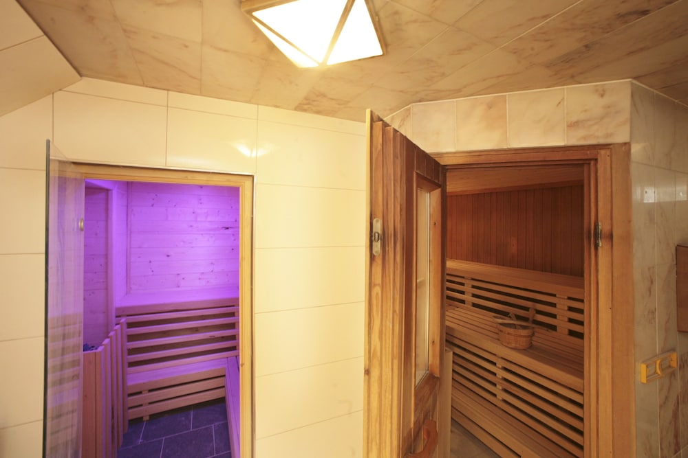 lake and cityhotel edelweiss self check in