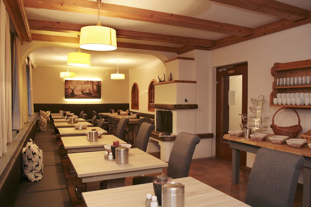 lake and cityhotel edelweiss self check in