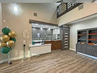 quality suites houston hobby airport