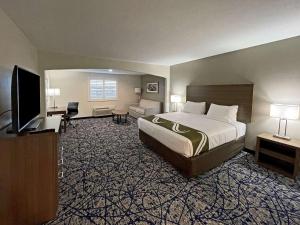 quality suites houston hobby airport