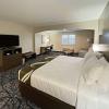 quality suites houston hobby airport