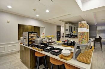 hilton garden inn gulfport airport