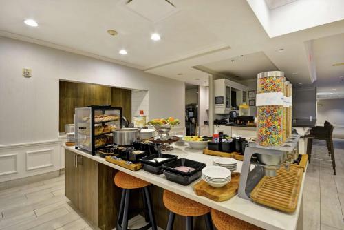 hilton garden inn gulfport airport