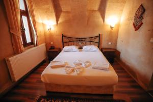 melis cave hotel