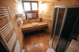 melis cave hotel